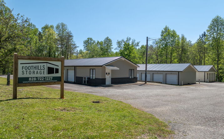 Pictures of Self Storage property located at 690 South Peak Street, Columbus, NC 28722, 114 Ogle Street, Columbus, NC 28722 for sales - image #1