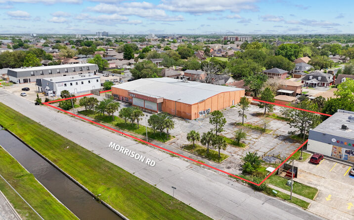 Pictures of Retail property located at 8454 Morrison Rd, New Orleans, LA 70127 for sales - image #1