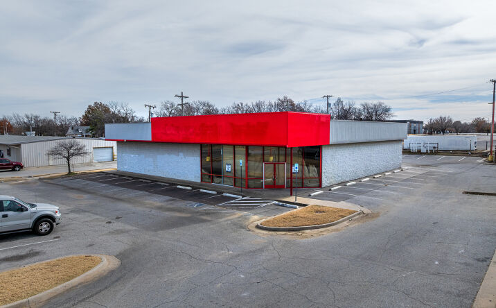 Pictures of Retail property located at 6512 E ADMIRAL PL, TULSA, OK 74115-8702 for sales - image #1