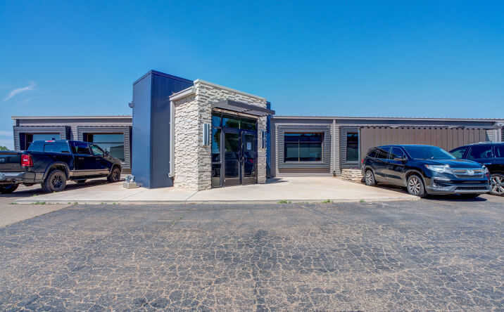 Pictures of Office, Mixed Use property located at 2405 114TH ST, LUBBOCK, TX 79423-7215 for sales - image #1