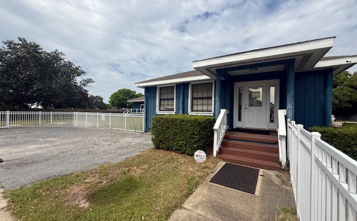 Pictures of Office property located at 725 South J Street, Pensacola, FL 32502 for sales - image #1