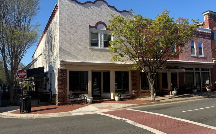 Pictures of Retail, Multifamily property located at 9108 Center Street, Manassas, VA 20110 for sales - image #1