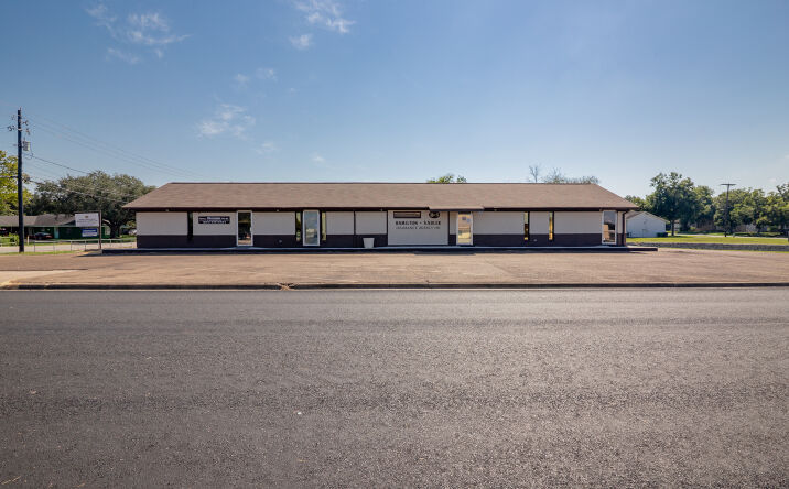Pictures of Office property located at 1001 East Airline Road, Victoria, TX 77901 for sales - image #1