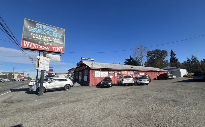 Pictures of Retail, Office, Industrial property located at 13828 Aurora Avenue N, Seattle, WA 98133 for sales - image #1