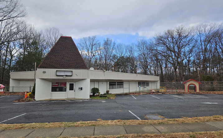 Pictures of Retail property located at 14900 Cloverdale Road, Dale City, VA 22193 for sales - image #1