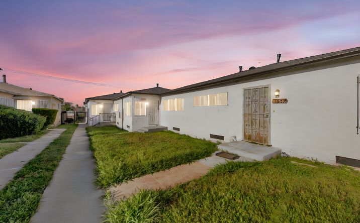 Pictures of Multifamily property located at 1525 West 105th Street, Los Angeles, CA 90047 for sales - image #1