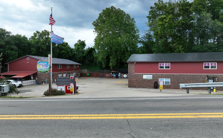 Pictures of Retail, Multifamily, Office property located at 2660 MAIN ST, HURRICANE, WV 25526-1419 for sales - image #1