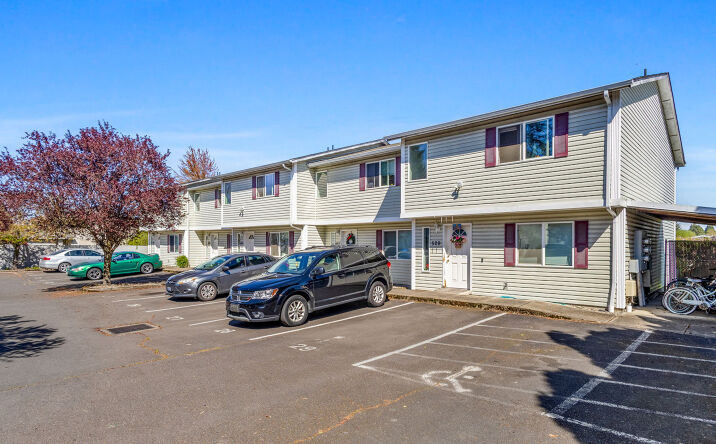 Pictures of Multifamily property located at 501-529 Warren St S, Monmouth, OR 97361 for sales - image #1