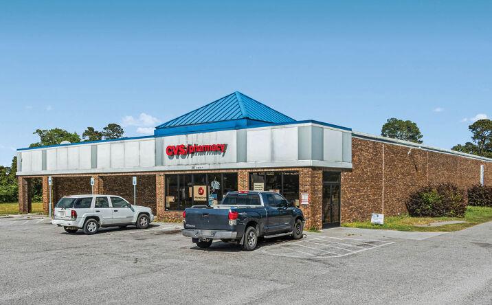 Pictures of Retail property located at 206 S MAIN ST, HEMINGWAY, SC 29554-6680 for sales - image #1