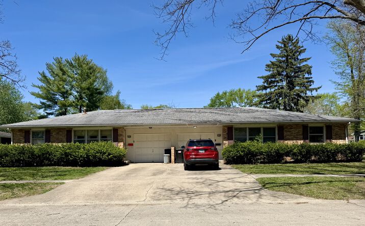 Pictures of Multifamily property located at 1004 Shurts Street, Urbana, IL 61801 for sales - image #1