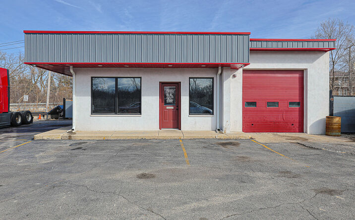 Pictures of Business for Sale, Retail property located at 1701 Lewis Avenue, Zion, IL 60099 for sales - image #1