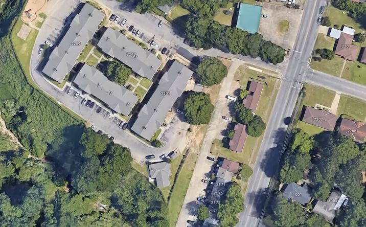 Pictures of Multifamily, Office property located at 2201 UPPER WETUMPKA RD, MONTGOMERY, AL 36107 for sales - image #1