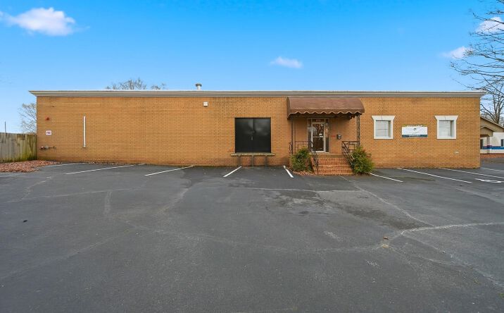 Pictures of Industrial property located at 1108 9th Avenue NE, Hickory, NC 28601 for sales - image #1