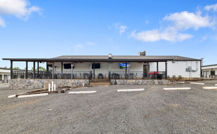 Pictures of Mixed Use, Office, Retail property located at 502 SE Lincoln, Idabel, OK 74745 for sales - image #1
