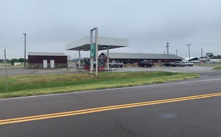 Pictures of Retail property located at 100 Main, Lone Wolf, OK 73655 for sales - image #1