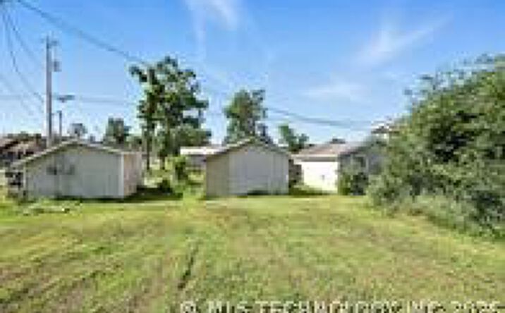 507 S Maryland Avenue, Claremore