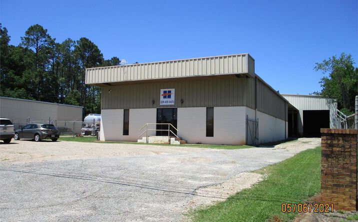 Pictures of Industrial property located at 2727 Phillips Drive, Albany, GA 31721 for sales - image #1