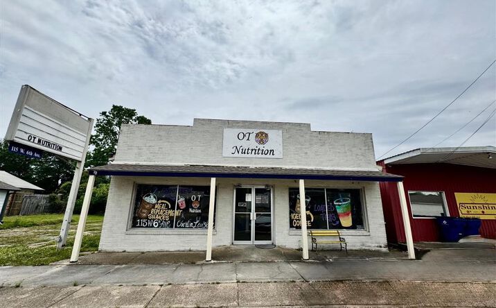 Pictures of Retail property located at 115 6th Avenue, Oberlin, LA 70655 for sales - image #1