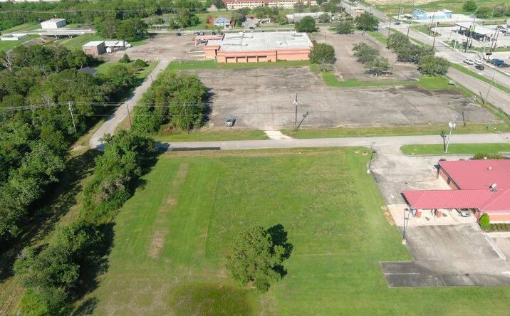 Pictures of Land property located at 1100 6th Street, La Porte, TX 77571 for sales - image #1