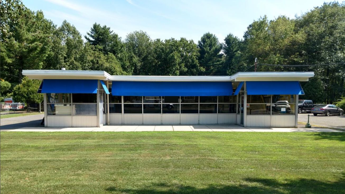 689 Route 33 West, Hightstown, NJ 08520