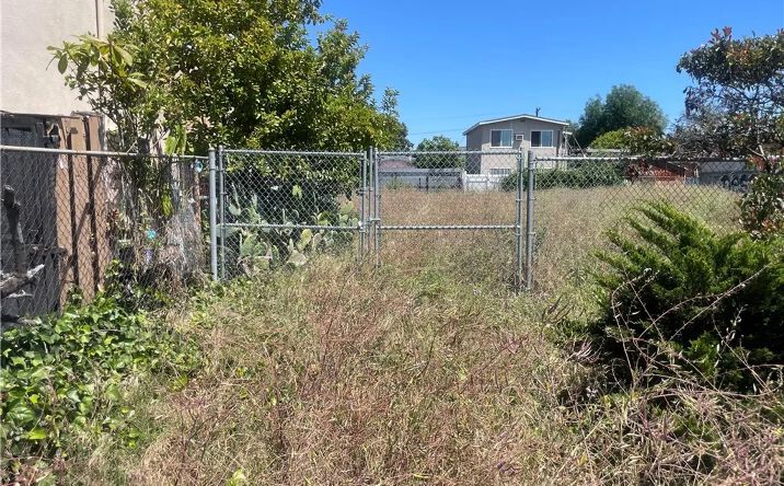 Pictures of Land property located at 1162 N Mcdonald, Wilmington, CA 90744 for sales - image #1