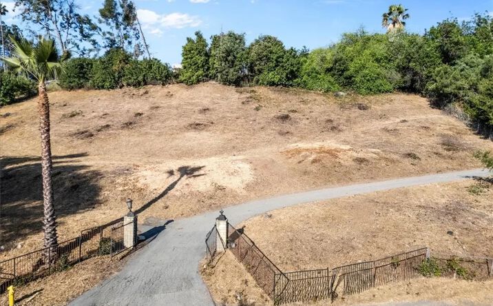 Pictures of Land property located at 21544 Covina Hills Rd, Covina, CA 91724 for sales - image #1