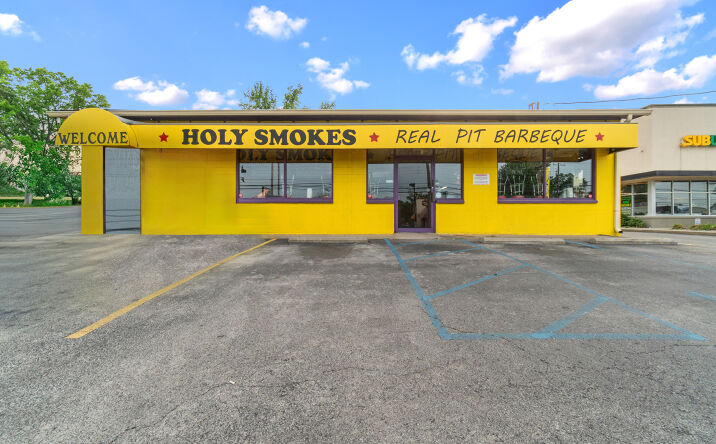 Pictures of Retail, Hospitality property located at 7508 Preston Highway, Louisville, KY 40219 for sales - image #1