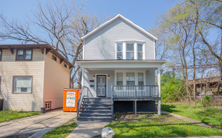 Pictures of Multifamily property located at 362 E 119th Street, Chicago, IL 60628 for sales - image #1
