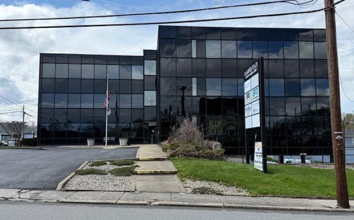 Pictures of Office property located at 300 N Kanawha St, Beckley, WV 25801 for sales - image #1