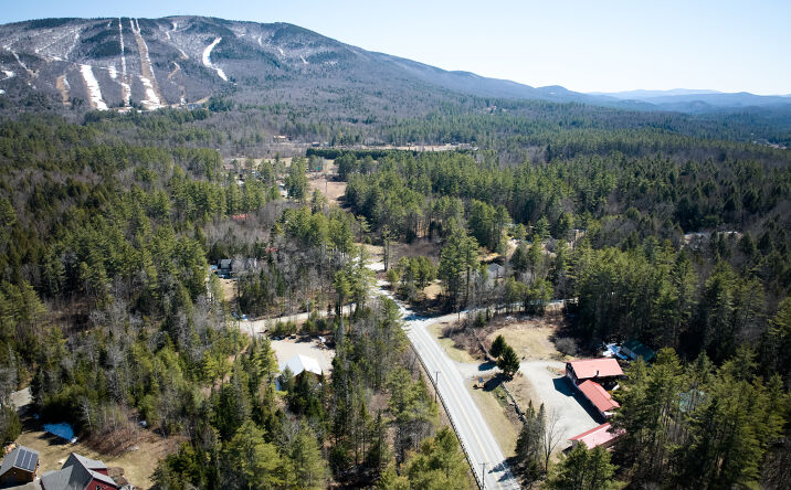 Pictures of Hospitality, Mixed Use property located at 3806 VT RTE 11, LONDONDERRY, VT 05148-9551 for sales - image #1