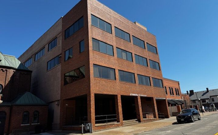 Pictures of Retail, Office, Mixed Use property located at 210 MCCLELLAN ST, WAUSAU, WI 54403 for sales - image #1