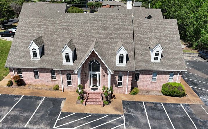 Pictures of Office property located at 6920 Oak Forest Dr, Olive Branch, MS 38654 for sales - image #1