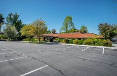 31993683