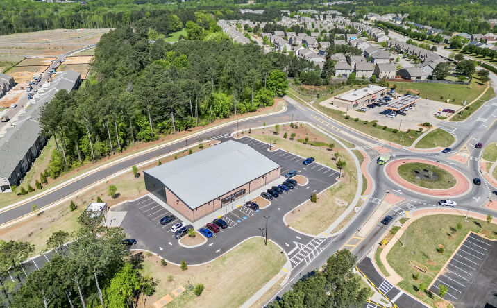 Pictures of Retail, Special Purpose property located at 585 Willow Lane, McDonough, GA 30253 for sales - image #1
