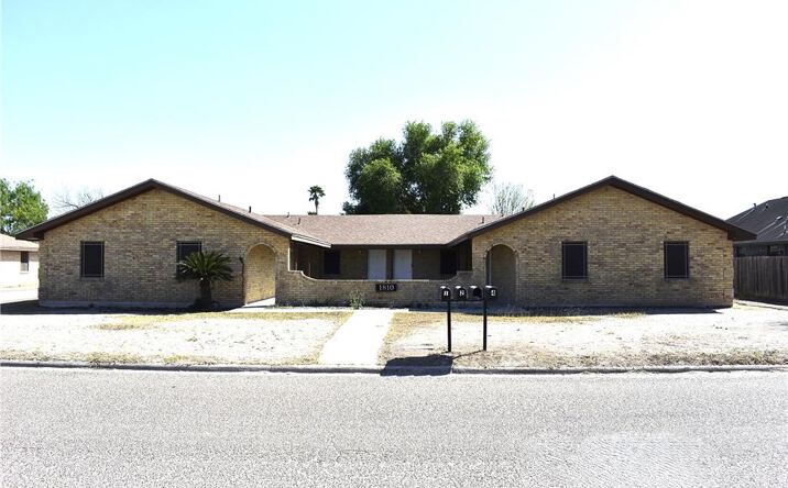 Pictures of Multifamily property located at 1810 Norma Lane, Edinburg, TX 78539 for sales - image #1