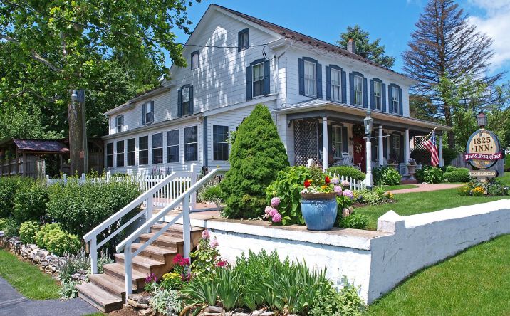 Pictures of Hospitality property located at 409 South Lingle Avenue, Palmyra, PA 17078 for sales - image #1