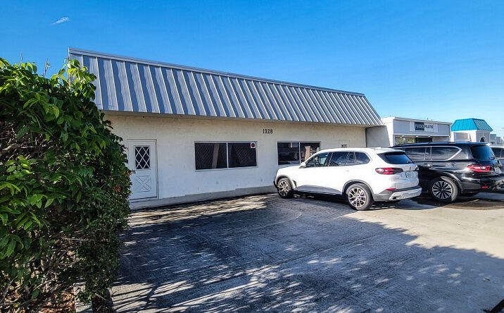 Pictures of Retail property located at 1328 LAFAYETTE ST, CAPE CORAL, FL 33904 for sales - image #1