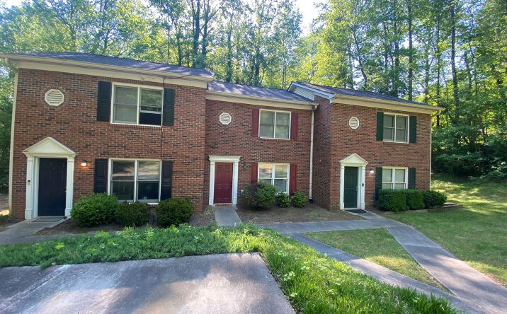 Pictures of Multifamily property located at Hidden Hollow Drive, Gainesville, GA 30506 for sales - image #1