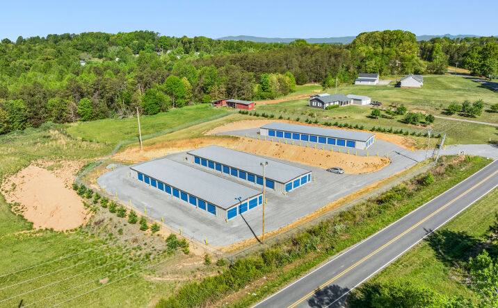 5200 Hayes Water Road, Morganton