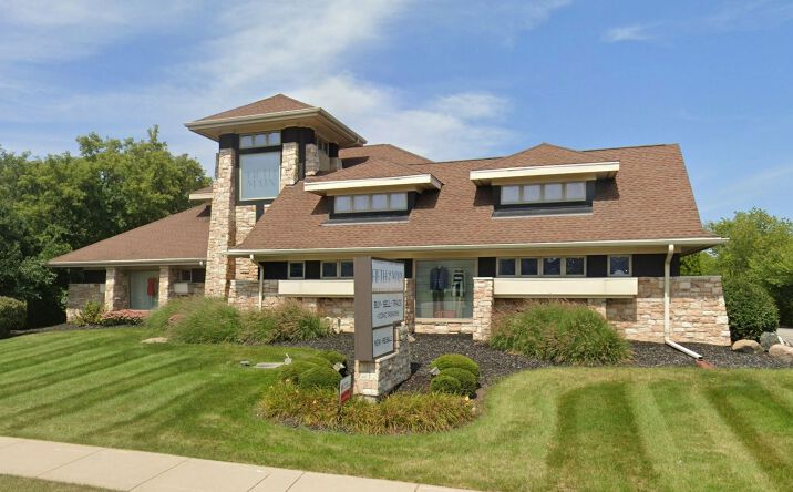 Pictures of Office property located at 1550 W. Mequon Road, Mequon, WI 53092 for sales - image #1