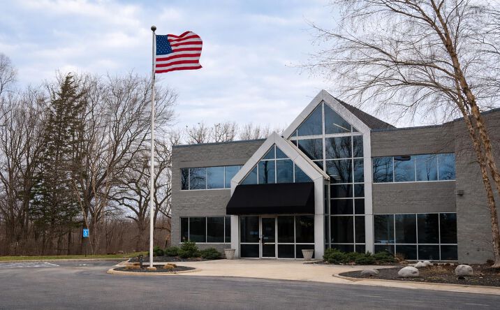 1225 Lakeview Drive, Chaska