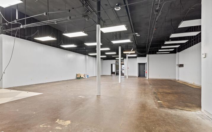 Pictures of Multifamily, Office, Mixed Use property located at 214 North 4th Street, Burlington, IA 52601 for sales - image #1
