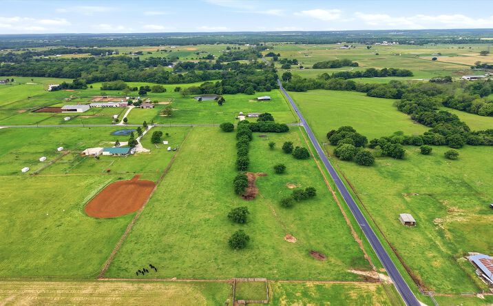 Pictures of Land property located at Graham Grove Road, Collinsville, TX 76233 for sales - image #1