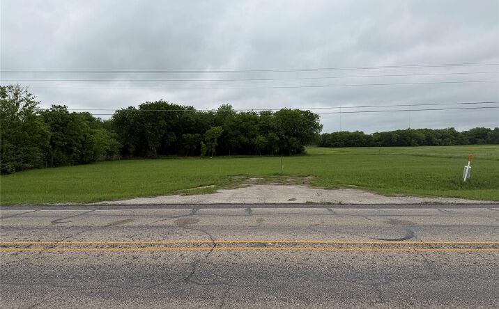 Pictures of Land property located at 1520 Weatherford Highway, Granbury, TX 76048 for sales - image #1
