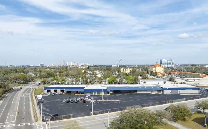 Pictures of Industrial property located at 405 N Charles St, Daytona, FL 32114 for sales - image #1