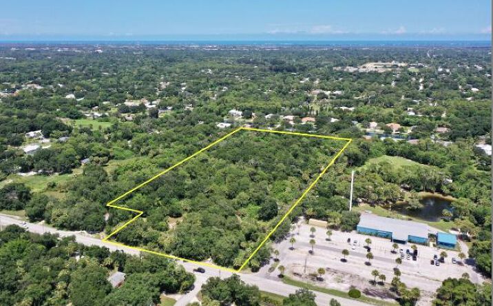 Pictures of Land property located at 286 43rd Avenue, Vero Beach, FL 32968 for sales - image #1