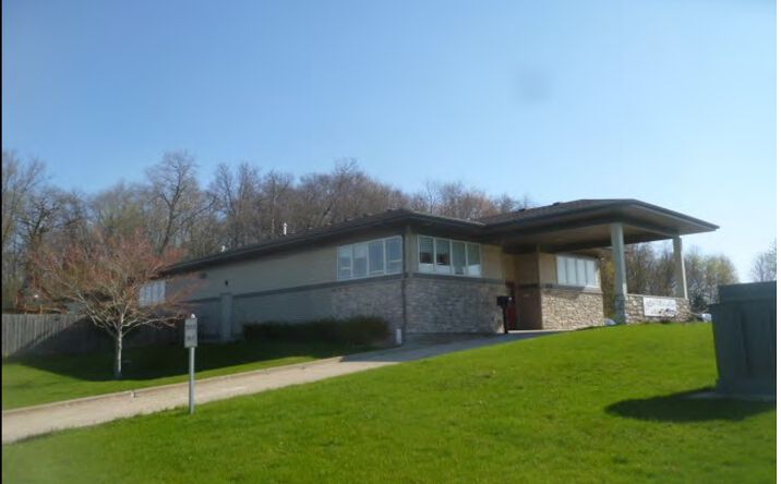 Pictures of Retail, Office property located at 400 Progress Drive, Cottage Grove, WI 53527 for sales - image #1