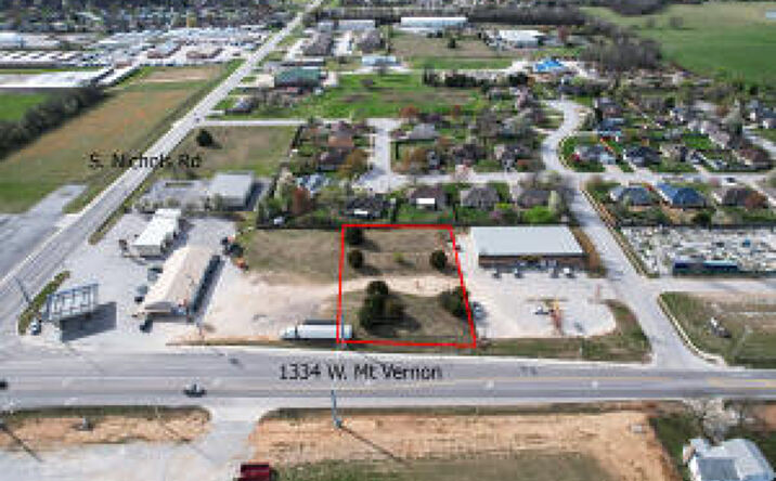 1334 W Mt Vernon St, Nixa