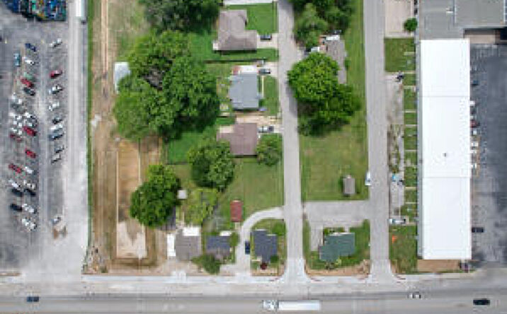 Pictures of Retail property located at 212 W Mount Vernon St, Nixa, MO 65714 for sales - image #1