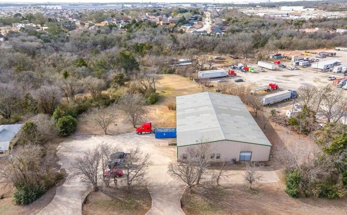 Pictures of Retail, Industrial property located at 1420 Dowdy Ferry Rd, Hutchins, TX 75141 for sales - image #1